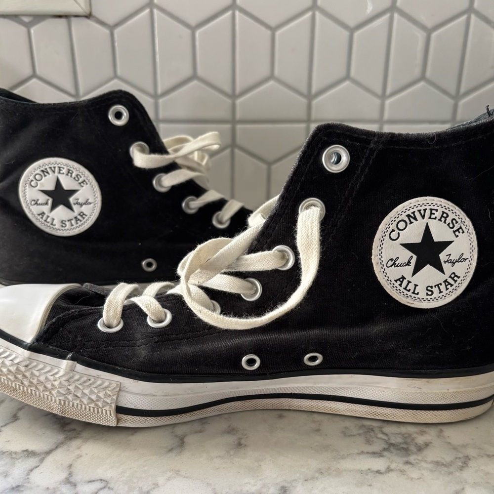 Converse women’s velvet  Black High-Top Sneakers